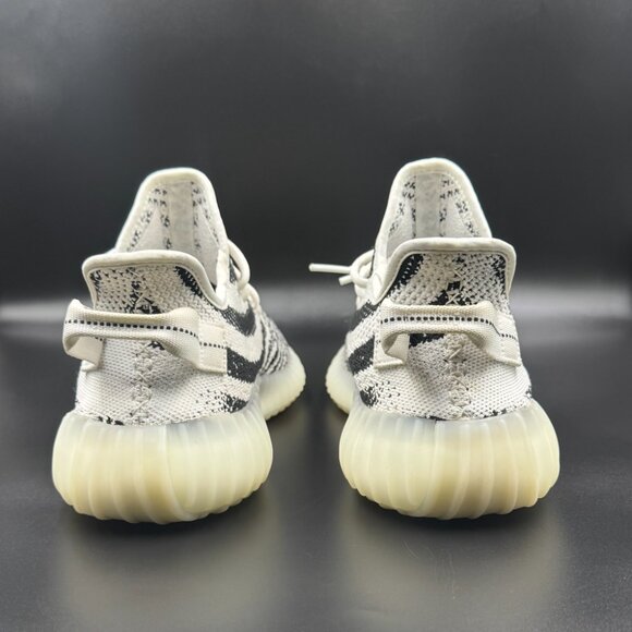 Authentic Yeezy Boost 350 V2 'Zebra' 2022/2023 - Picture 4 of 10